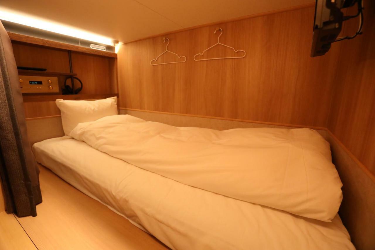 Cabin Inn Kyoto Sanjo Kawaramachi Bagian luar foto