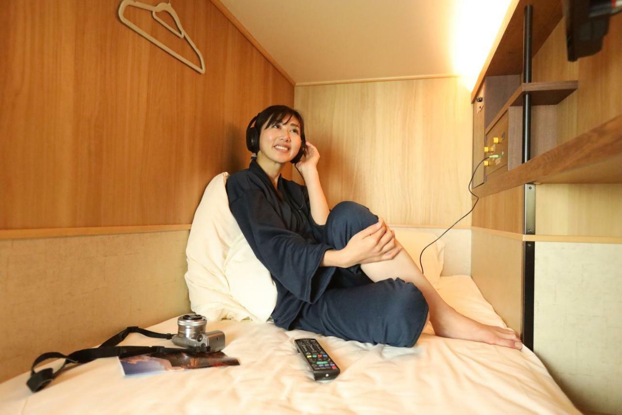 Cabin Inn Kyoto Sanjo Kawaramachi Bagian luar foto